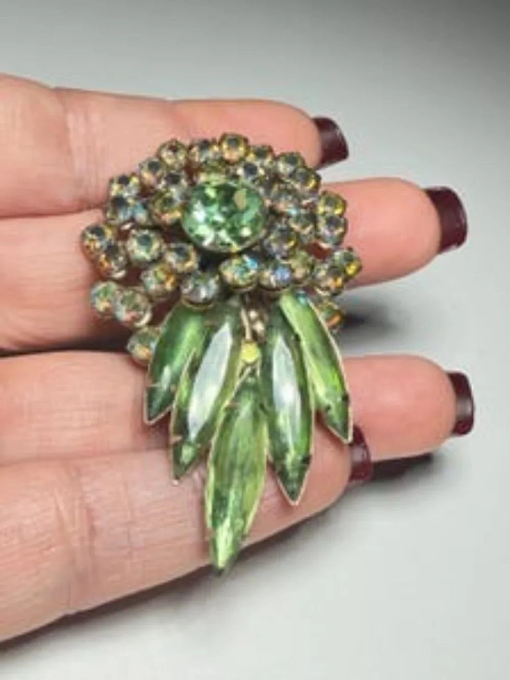 Judy Lee Vintage Green Rhinestone Brooch Pendant Aurora Borealis Peridot Floral